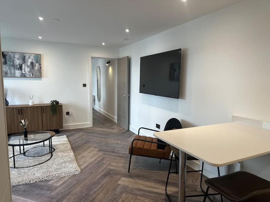 Museum View Apartments City Centre 1 Bedroom Cardiff Exteriör bild