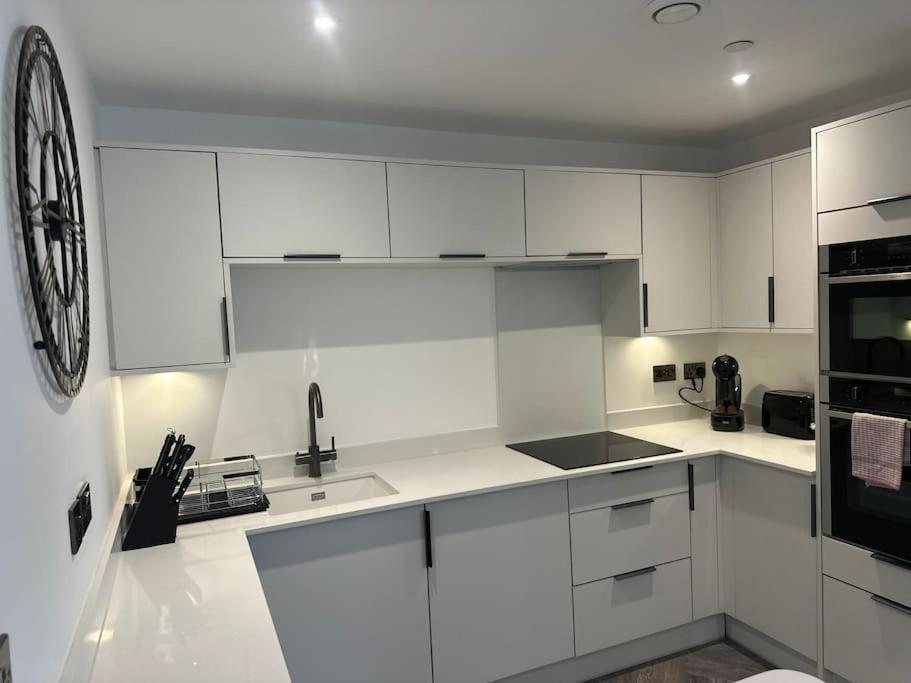 Museum View Apartments City Centre 1 Bedroom Cardiff Exteriör bild